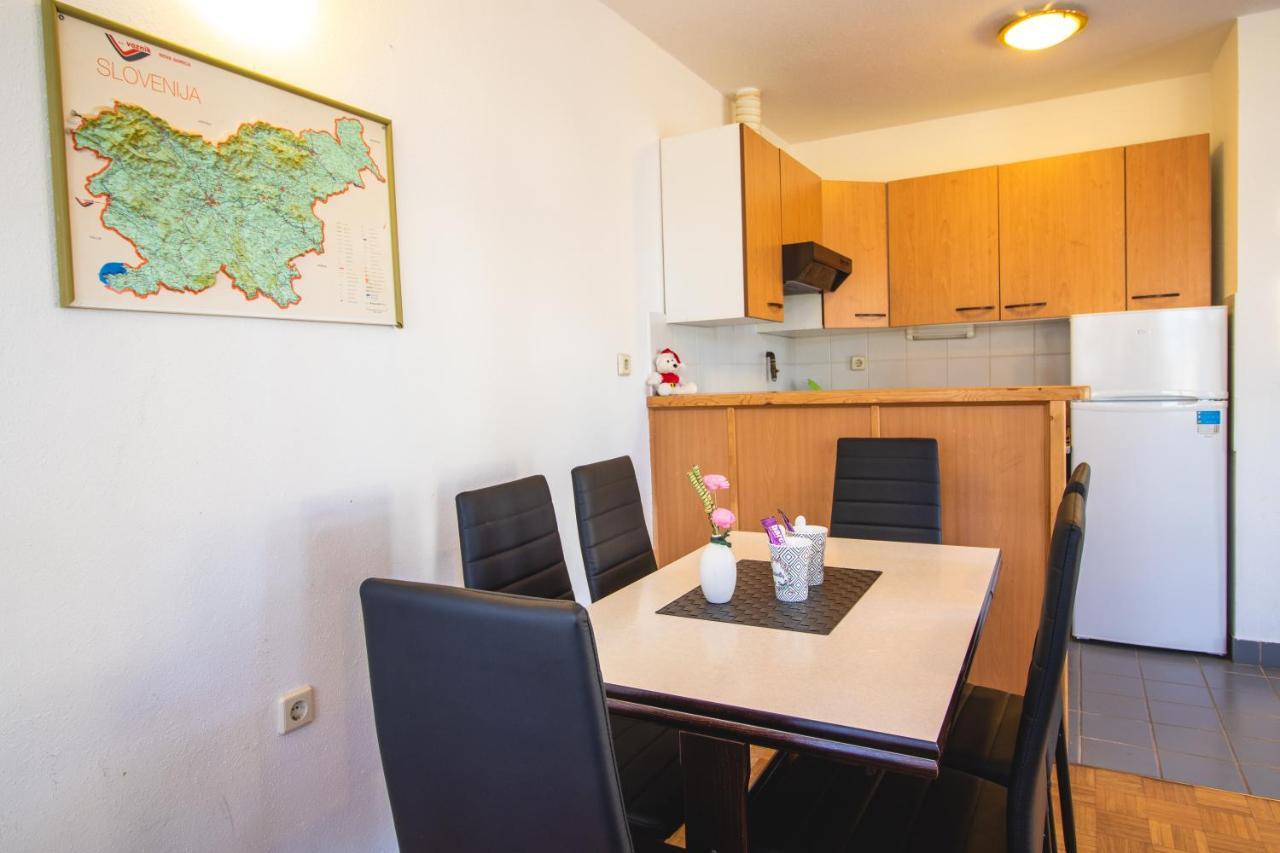 Extraordinary Apartment In Banovci Verzej ภายนอก รูปภาพ
